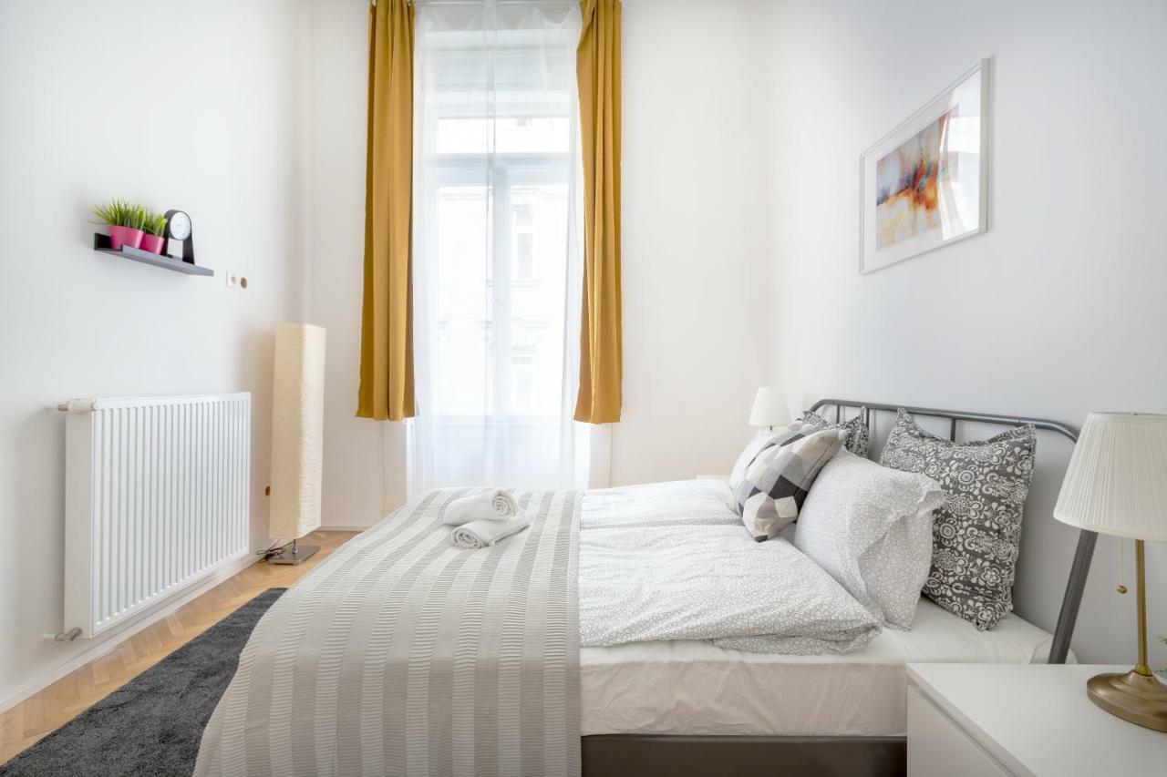 Exclusive Downtown Bella Home Budapeste Exterior foto